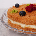 Round Kanafa with Cream Plate - Fantastic Chocolate