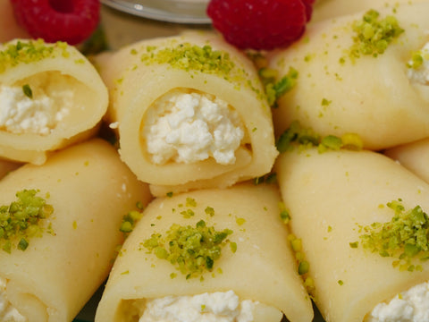 Sweet Cheese Rolls Plate - Fantastic Chocolate
