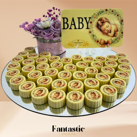 Round Mirror Tray of Logo Printed White Chocolate 40 pieces