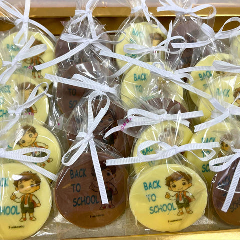 Back to School Chocolate Box with Name Printed 30 pieces - Fantastic Chocolate
