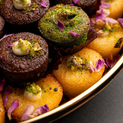 Basbousa with Cream and Pistachio - Fantastic Chocolate