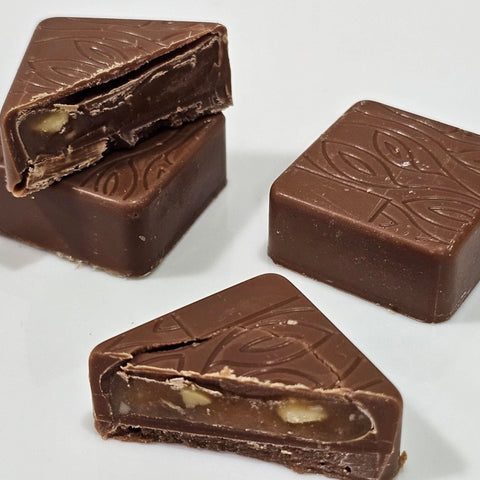 Crunchy Pecan Caramel Chocolate - Fantastic Chocolate
