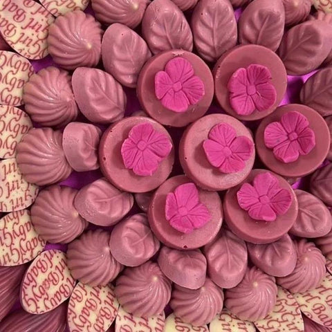 Elegant New Born Chocolate Tray - Blue/Pink - Fantastic Chocolate