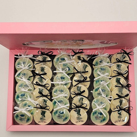 Graduation White Chocolate Box 36 Pieces - Fantastic Chocolate