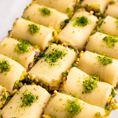 Halawat El Jibn with arabic Cream and Pistachio - Fantastic Chocolate