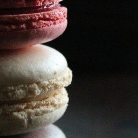 Macaron Colors & Flavors - Fantastic Chocolate