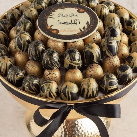 Round Gold Tray of Black and Gold Marble Chocolate - Fantastic Chocolate