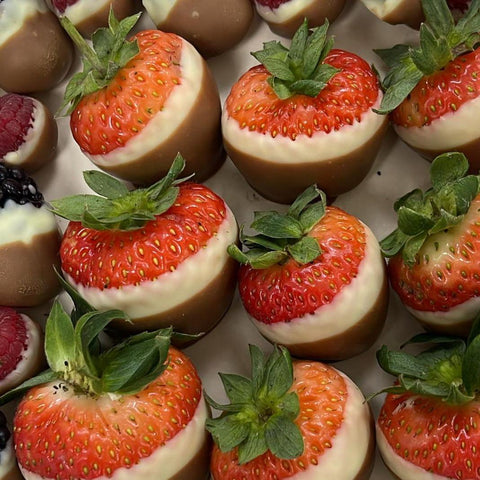 Strawberries & Berries Chocolate Box - Fantastic Chocolate